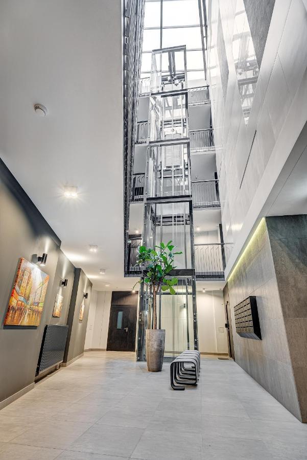 Happy Inn Presidential, Self Check-In, Parking In The Underground Garage Vilnius Ngoại thất bức ảnh