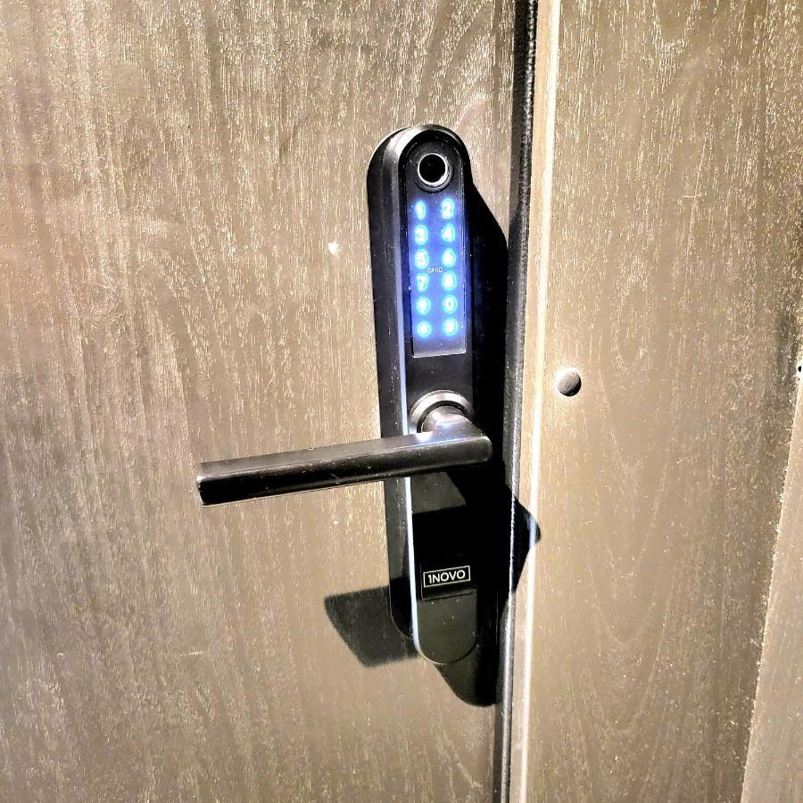 Happy Inn Presidential, Self Check-In, Parking In The Underground Garage Vilnius Ngoại thất bức ảnh